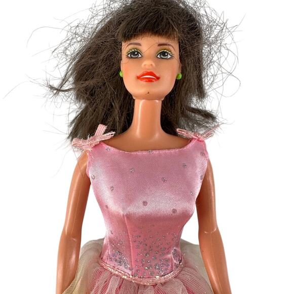 Vintage Barbie in Pink Satin Ombré Gown with Glitter Tulle Skirt Collectible - Picture 2 of 11